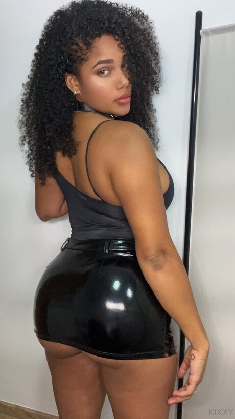 lesbian sex onlyfans free naked pic