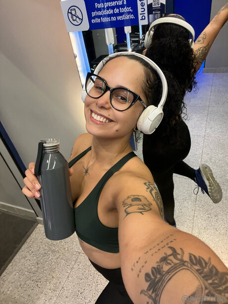 Ellaxblair xxx model pics