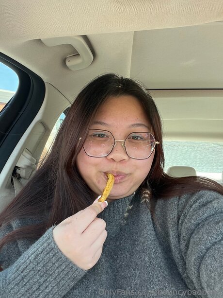 Bouncybaobaby model nude img