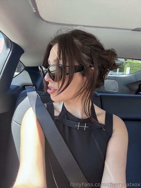 Cherrycatxox perfect star pic