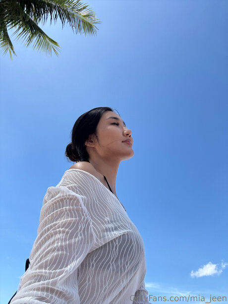 Mia Jeen star perfect pictures