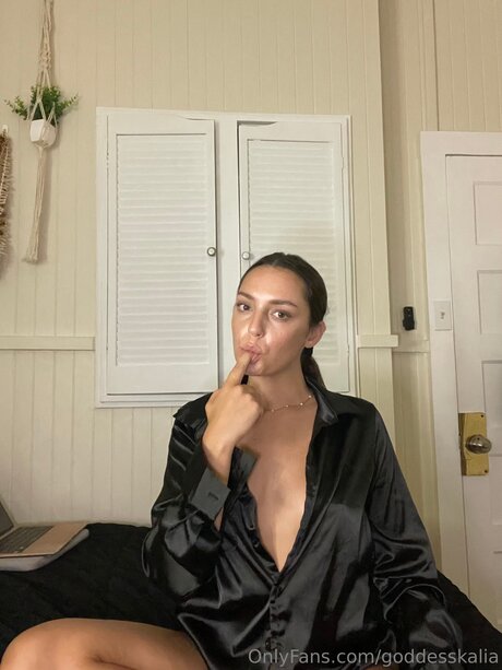 Goddesskalia star perfect img