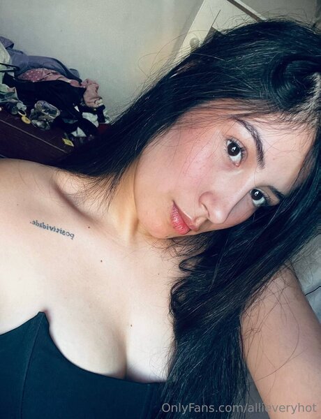 Allieveryhot nudes actress img