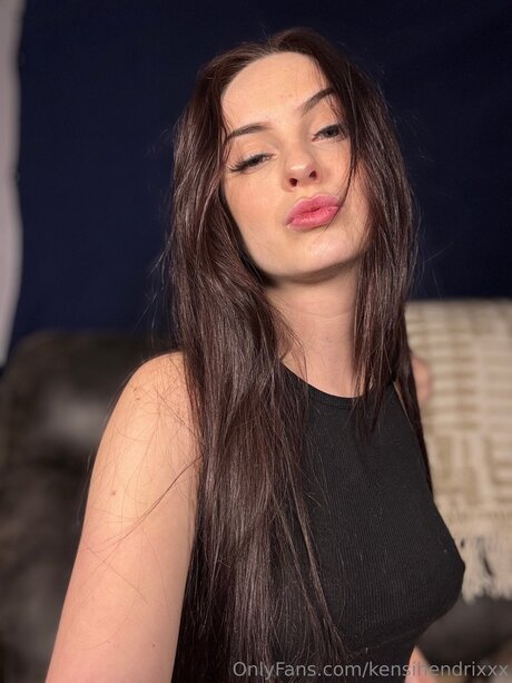 Kensihendrixxx pornstar top photo