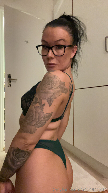 U414941334 free star gallery