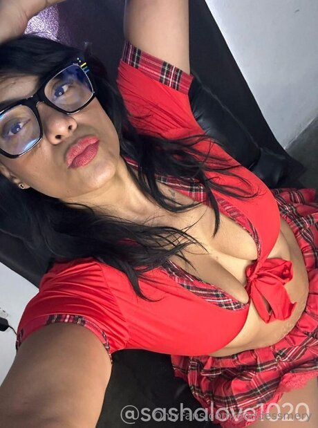 Goddessmery model photo