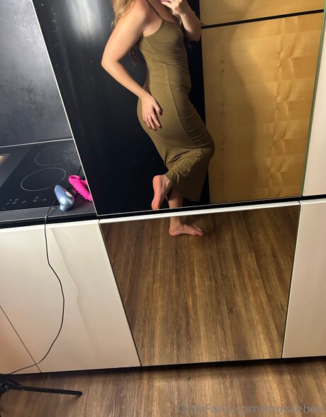 Maisiebee pornstar hot archive