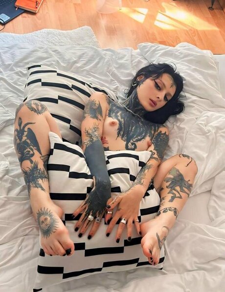 Lovely Vio art pornstar picture