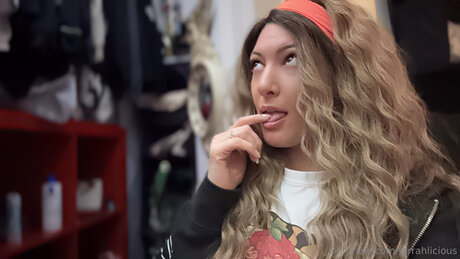 Farrahlicious pornstar nudes pic