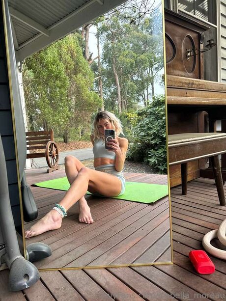 Isabella Moreau star xxx photos