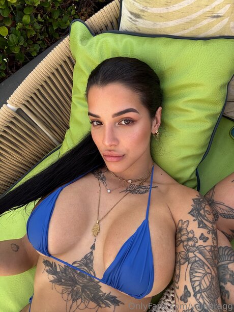 Valeraexo nude model pictures