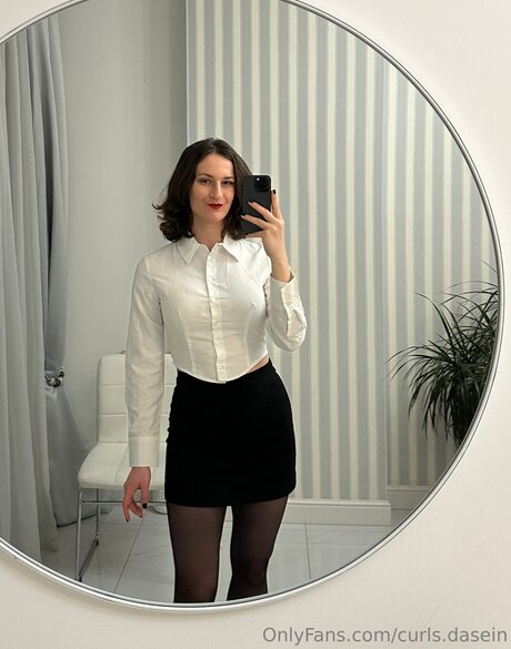 Curls Dasein pornstar nice pic