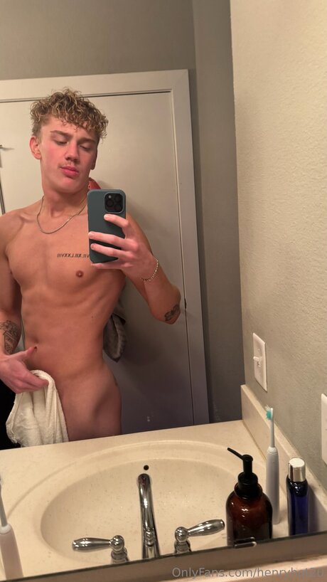 Henryhot20 model high quality img