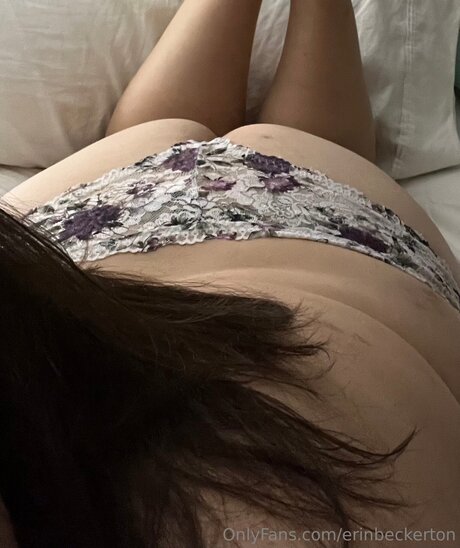 Erinbeckerton model naked archive