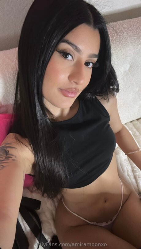 Amiramoonxo hot pornstar photo