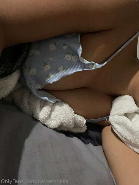 Nevafree model nudes image