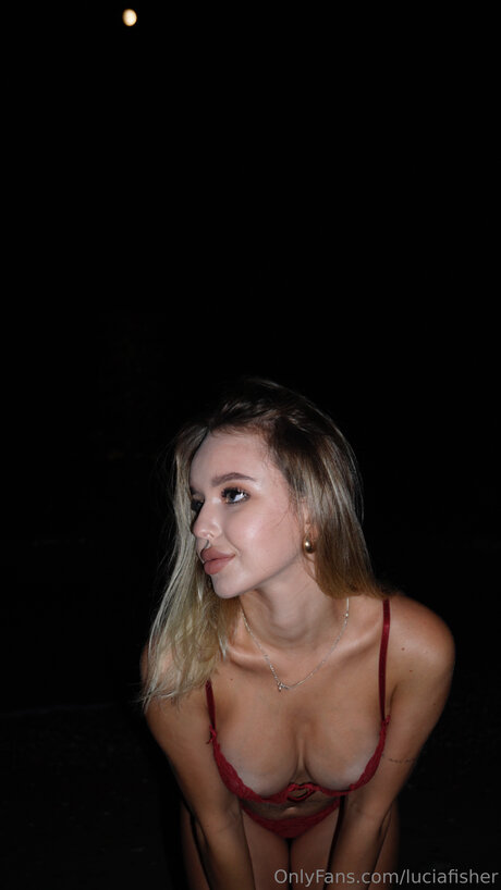 Mariamash naked model pictures