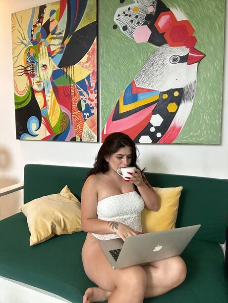 Kris Juicy pornstar adult img