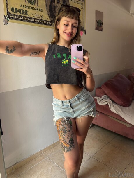 Lucicuttte erotic star picture