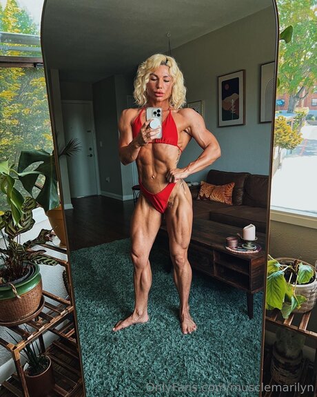 Musclemarilyn pornstar naked img