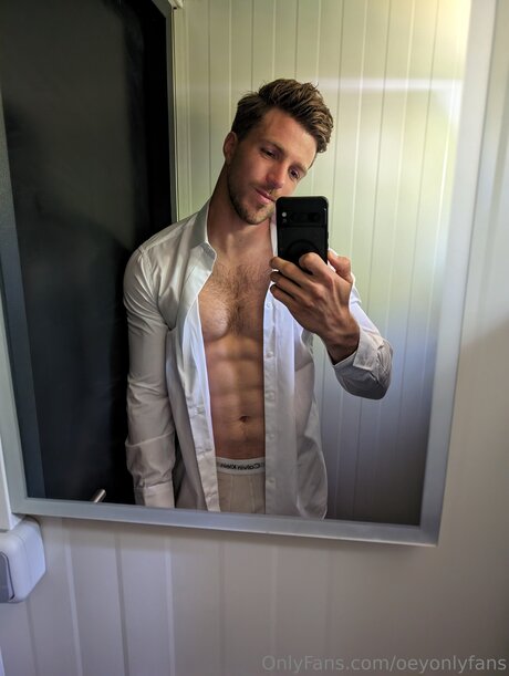 Oeyonlyfans star high quality pic