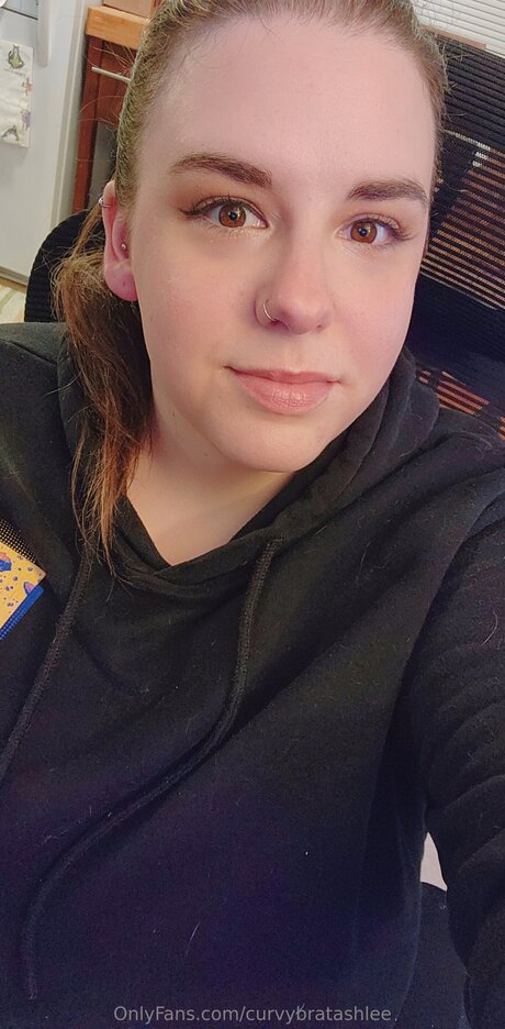 Curvybratashlee star hd images