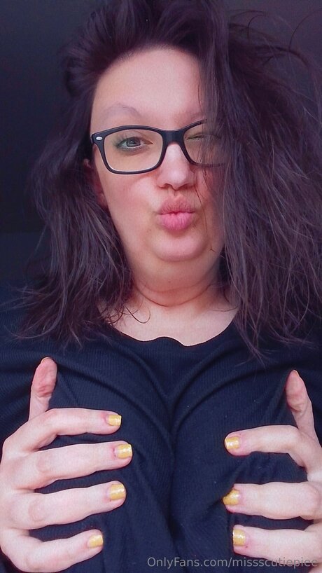 Missscutiepiee exclusive pornstar pictures