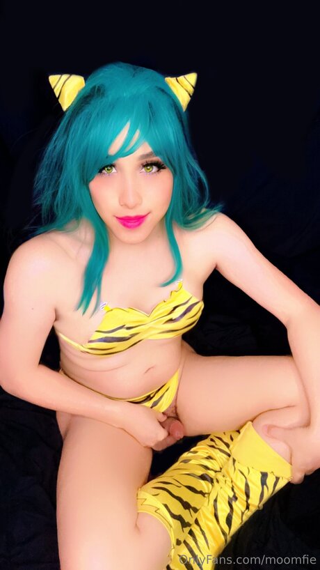 Moomfie xxx model photos