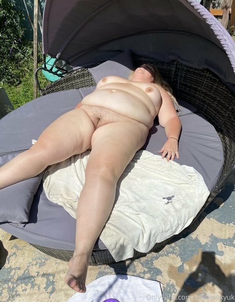 adelesexyuk beautiful model archive