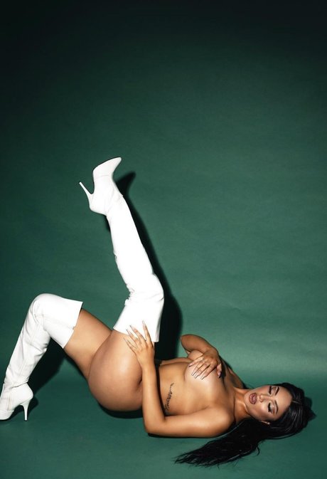 Cindyymm star naked images