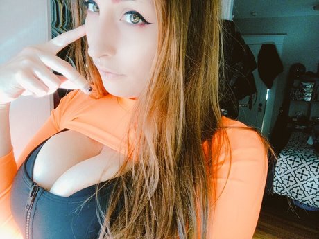 Tillyxluna nice model pic