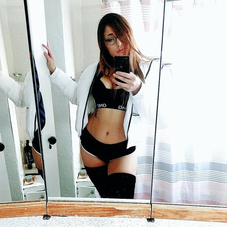 Tillyxluna nudes star photos