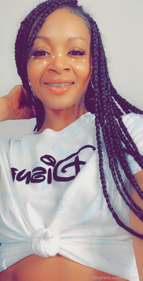 nikkidiorr best star image