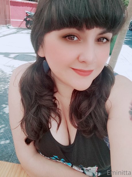 Eminitta exclusive star galleries