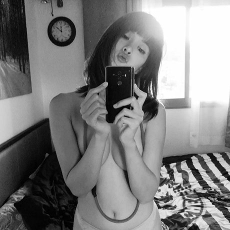 Thai Model pretty actress picture