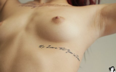 mahnee hot actress galleries