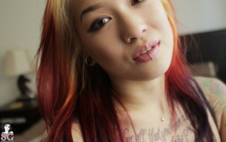 mahnee sexy pornstar photo