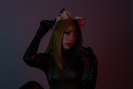 tot model exclusive img