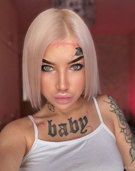 Alice X naked star galleries