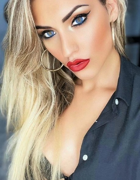 Mistress Iside xxx pornstar photos