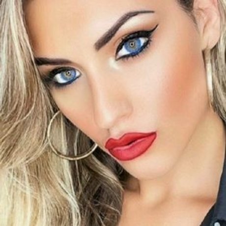 Mistress Iside nude model gallery