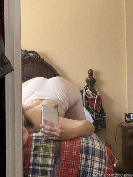 Xo Gisele star hot images