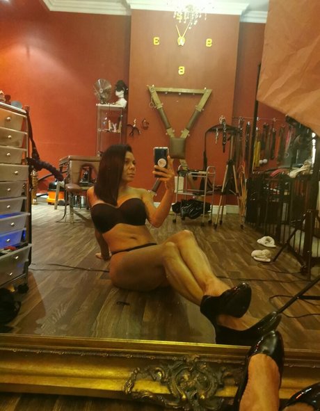 mistresssarahcc pornstar art pictures