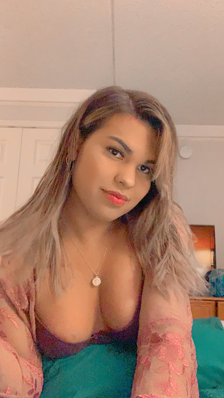 Moncerath pornstar high quality picture