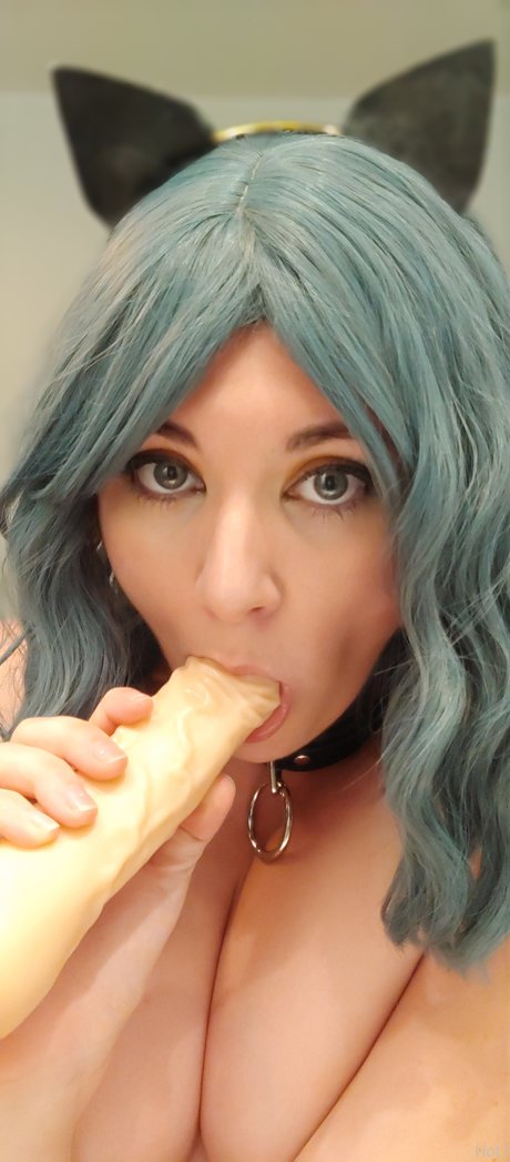 Lilly Tremblay nude model gallery