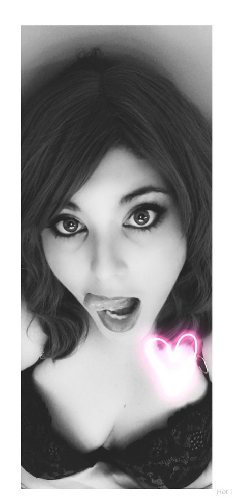 Lilly Tremblay model beautiful images