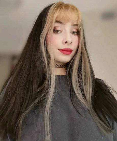 Mizzy Cyn pornstar top archive