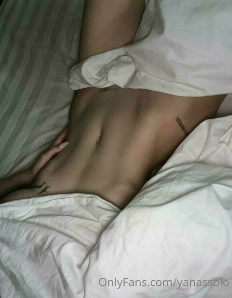 Yana Solo erotic actress pictures