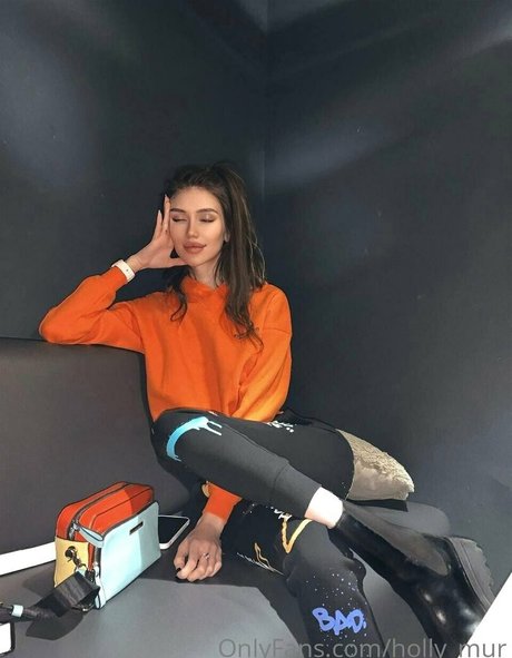 Holly Mur beautiful model gallery