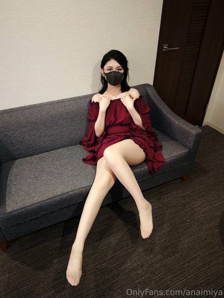 Anaimiya pornstar nude photos